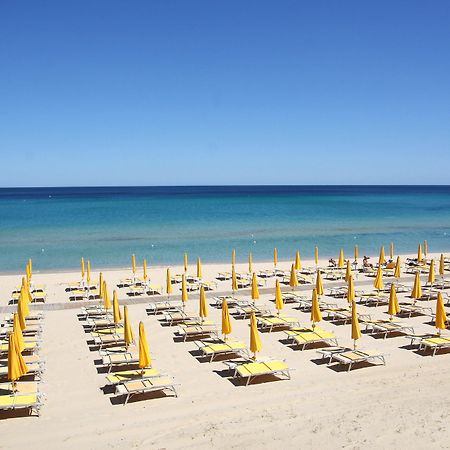 Th Costa Rei - Free Beach Resort Exteriör bild